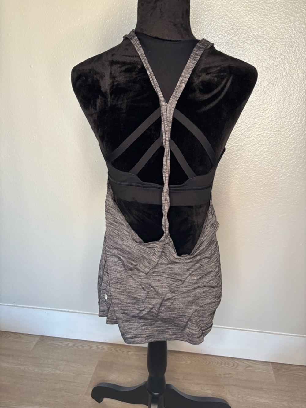 lululemon athletica Gray Heather Racerback Tank with built in Black Sports Bra - Picture 3 of 7